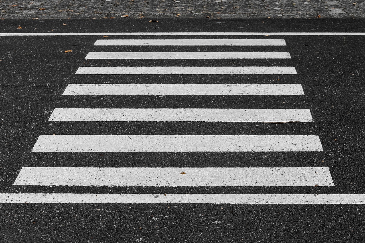 road marking cross road