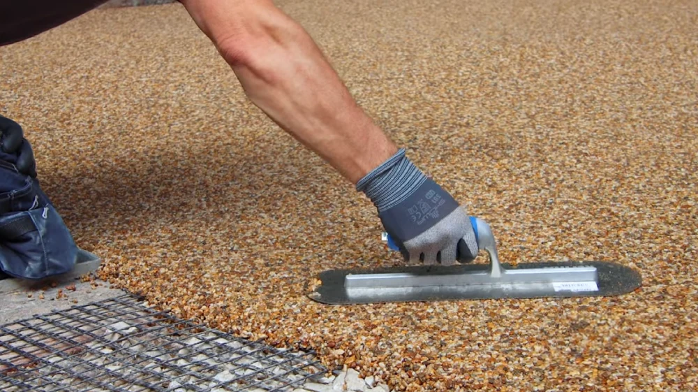 When Weeds Might Appear on Resin Surfaces